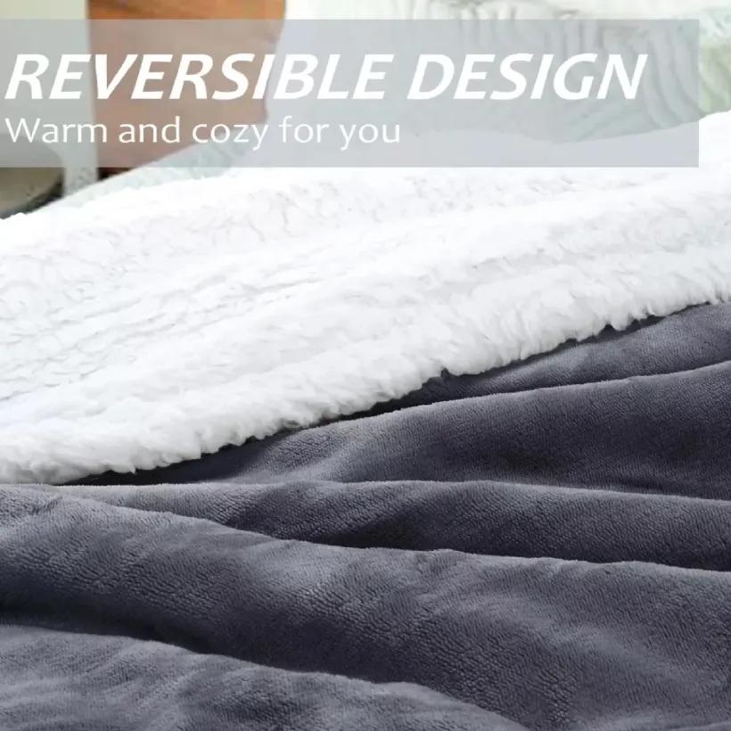 پتو مسافرتی مدل تن پوش طرح Strawberry سایز 120x170 سانتی متر image gallery