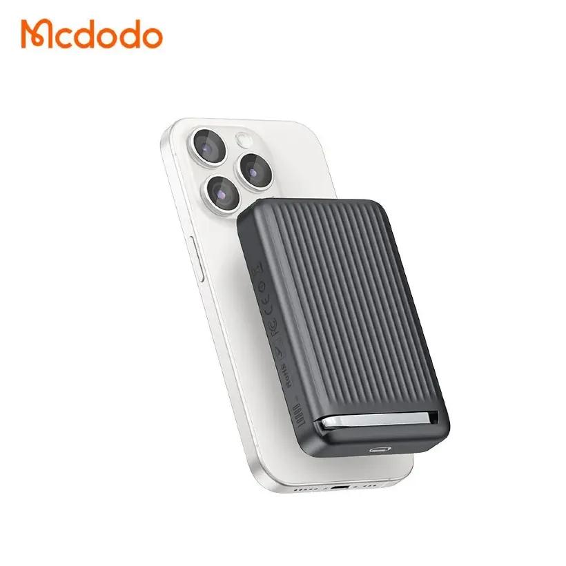 پاوربانک وایرلس 10000 مگنتی مک دودو مدل MC-781 Qi2 توان 30 وات image gallery