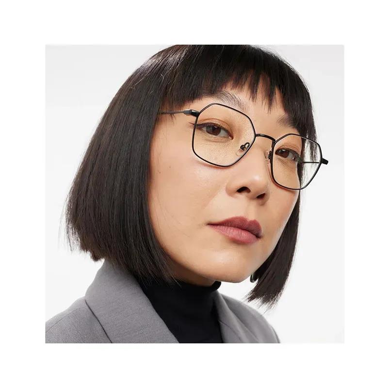 عینک کامپیوتر بارنر مدل تراستور Trastevere image gallery