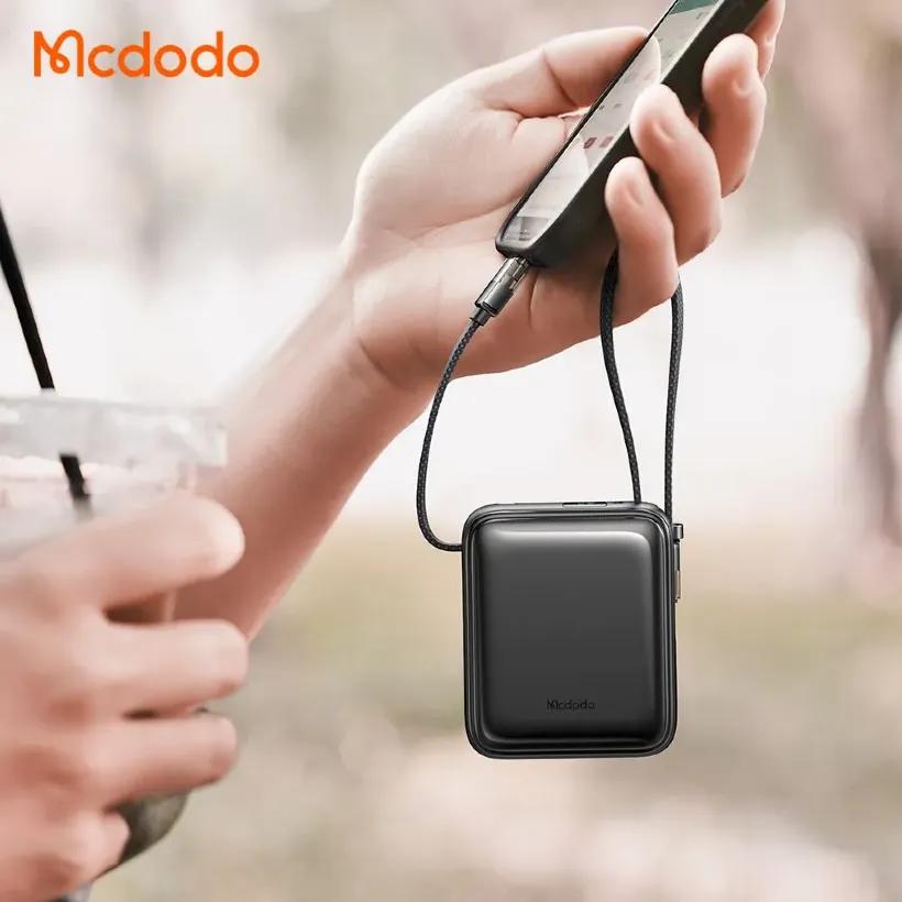 پاوربانک 10000 مک دودو مدل  MC-2550 توان 22.5 وات با کابل متصل image gallery