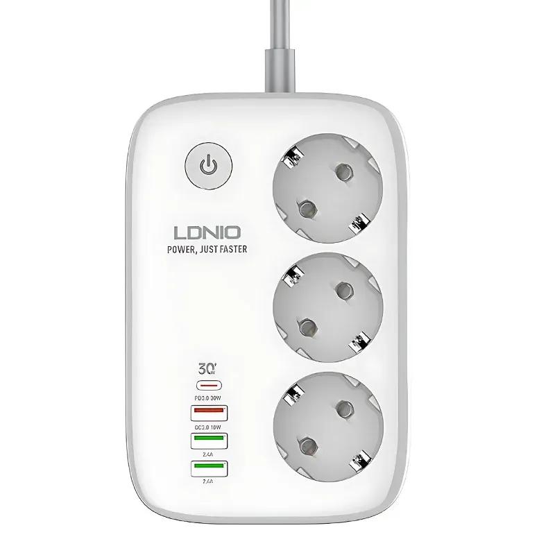 چند راهی برق و شارژر هوشمند الدینیو مدل LDNIO SEW3452 دارای 4 پورت